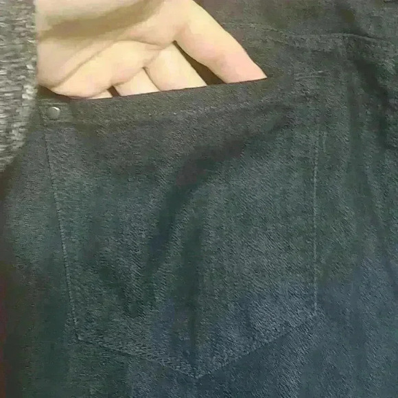 SALE Like new! DKNY jeans - Picture 3 of 5